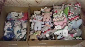 Read more about the article Radzikowo: Spontaniczna akcja szycia maskotek dla dzieci z oddziałów szpitalnych