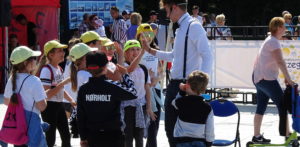 Read more about the article Festiwal Radości na Dzień Dziecka (fotorelacja)