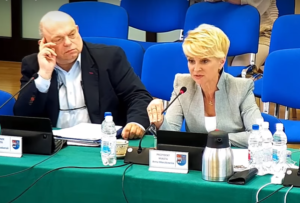 Read more about the article Głosowanie nad absolutorium dla prezydent Kołobrzegu poprzedzi dyskusja. Po raz pierwszy mogą wziąć w niej udział mieszkańcy