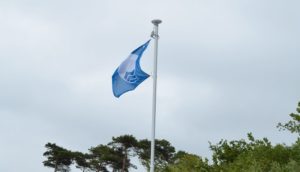 Read more about the article Kąpieliska w Grzybowie i Dźwirzynie z Błękitną Flagą. Kołobrzeg pauzuje