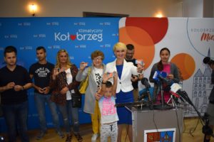 Read more about the article Pierwsze Kołobrzeskie Karty Mieszkańca rozdane (wideo)