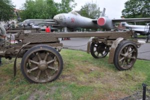 Read more about the article Wydobyte z dna jeziora w Norwegii lawety trafiły do Muzeum Oręża Polskiego w Kołobrzegu