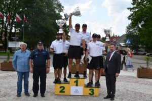 Read more about the article Zawody: Policyjny patrol rowerowy z Kołobrzegu trzeci w kraju