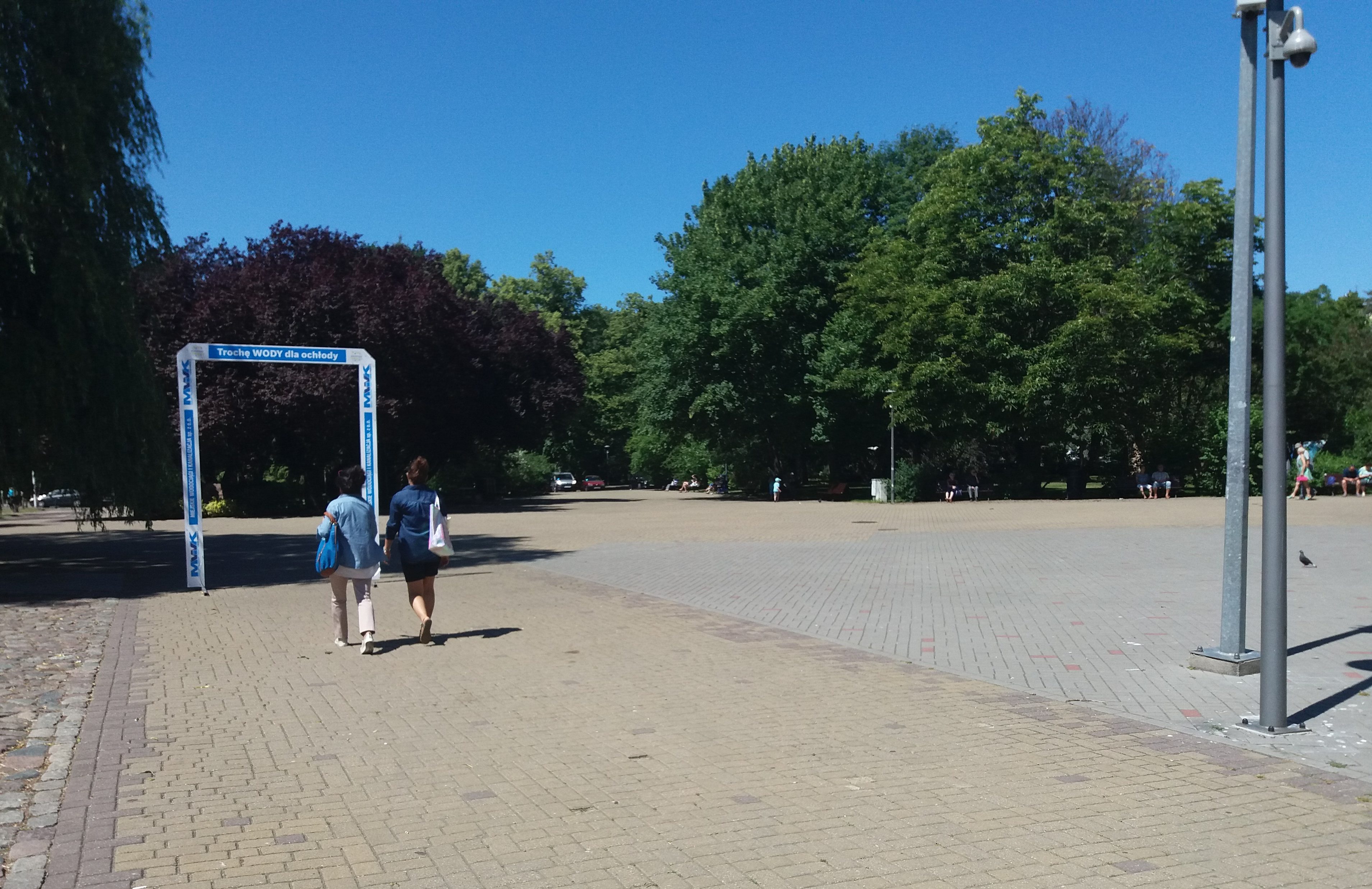 You are currently viewing Nie będzie zapowiadanej Letniej Strefy Mieszkańca. Oferenci nie podeszli poważnie do tematu