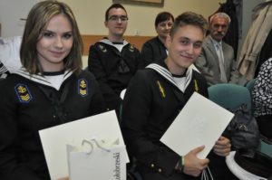 Read more about the article Najlepsi uczniowie szkół średnich otrzymali stypendia