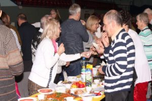 Read more about the article Za tydzień pierwsze spotkanie organizacyjne wolontariuszy Wigilii dla Samotnych (+lista potrzebnych produktów)