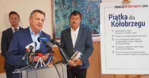 Read more about the article Radny Bejnarowicz: W Urzędzie Miasta agitowano bez skrępowania. Klub PiS zapowiada, że zawiadomi prokuraturę