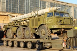 Read more about the article Zestaw rakietowy Łuna-M przyjechał do Rogowa