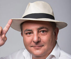 Read more about the article Czwartek, biblioteka, spotkanie z R. Makłowiczem, godz. 20, wstęp za okazaniem bezpłatnej wejściówki