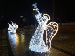 Read more about the article Miasto stroi się na święta. Czekamy jeszcze m.in. na przestrzenną dekorację na Skwerze Pionierów