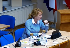 Read more about the article Sesje Rady Miasta do późna w nocy. Radna Renata Brączyk pyta o higienę pracy