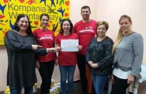 Read more about the article Rekordowa zbiórka dla hospicjum. Do puszek wrzuciliśmy o 5 tys. zł więcej niż rok temu