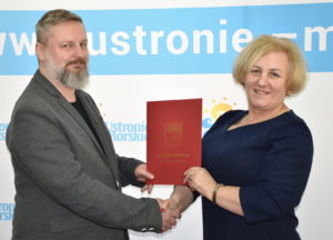 Read more about the article Łukasz Molski dyrektorem Gminnego Ośrodka Kultury w Ustroniu Morskim. Kołobrzeg wciąż czeka na dyrektora RCK