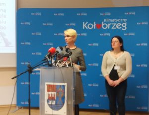 Read more about the article Miasto koryguje wysoką podwyżkę za wywóz śmieci. Zamiast cztery razy, zapłacimy „tylko” dwa razy więcej (wideo)