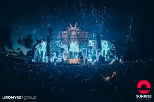 Read more about the article Wielkie gwiazdy trance i electro zasilają lineup Sunrise Festival 2022