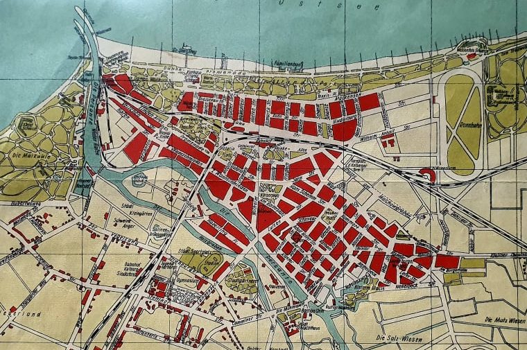 You are currently viewing Gra miejska „Śladami bohaterów walk o Kołobrzeg w 1945 r.” (wideo)