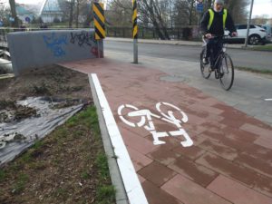 Read more about the article Będzie ścieżka rowerowa przez Kanał Drzewny. Dziś kończy się ona na moście