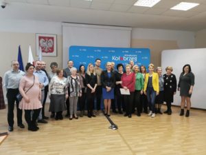 Read more about the article Uroczyście i w obecności kamer. Umowy na dotacje podpisane