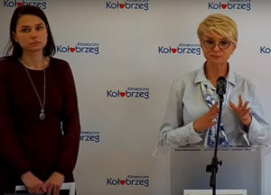 Read more about the article Koronawirus: Zapis wideo konferencji prezydent i wiceprezydent Kołobrzegu ws. bieżącej sytuacji w mieście