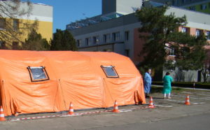 Read more about the article 34 osoby z kołobrzeskiego szpitala poddane kwarantannie. Co jeszcze wiemy o sytuacji w lecznicy?