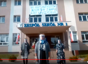 Read more about the article Dziś maturzyści kończą rok szkolny. „Sienkiewicz” żegna ich online