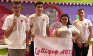 Read more about the article Młodzież z „Ekonoma” produkowała i sprzedawała zdrowe lizaki. Ich „Lollipop” znalazł się w finale ogólnopolskiego konkursu