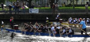 Read more about the article Smocze łodzie znowu będą się ścigać na Parsęcie. Można już zgłaszać załogi