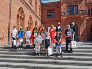 Read more about the article Finał konkursu „Pierwsza pomoc. Nakręćmy się” (lista laureatów)