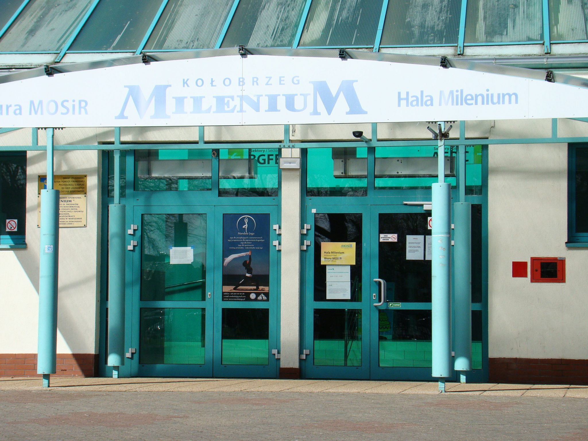 You are currently viewing Od jutra tanieje parkowanie przy hali Milenium. Będziemy płacić tyle samo co w strefie „B”