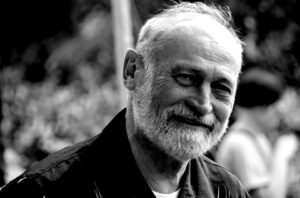 Read more about the article Pogrzeb Antoniego Szarmacha w środę. Rodzina prosi, by zamiast kwiatów, przekazać datek na hospicjum