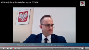 Read more about the article NA ŻYWO: Trwa sesja Rady Miasta. W programie głosowanie nad wotum zaufania dla prezydent Kołobrzegu
