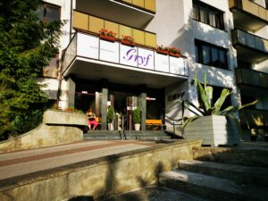 Read more about the article Powiat ponownie wystawił ośrodek „Gryf” na sprzedaż. Cena poszła w górę