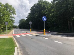 Read more about the article Częściowy remont drogi Kołobrzeg-Grzybowo zakończony. Firma budowlana wróci tu pod koniec sierpnia