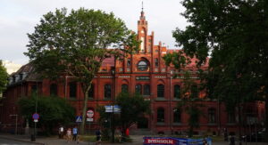 Read more about the article Zabytkowa poczta już po renowacji. Wypatrujcie krasnali, ponoć to przynosi szczęście