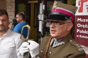 Read more about the article Szabla z pobojowiska pod Krojantami, która prawdopodobnie należała do dowódcy przeprowadzonej tam szarży – pułkownika Kazimierza Mastalerza (ZDJĘCIA)