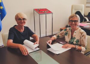 Read more about the article Ponad pół miliona złotych dla żłobka, przedszkoli i szkół podstawowych na walkę z COVID-19