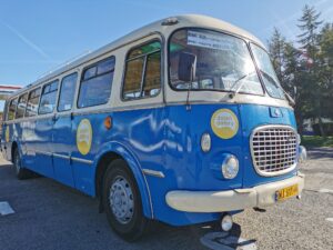 Read more about the article „Ogórek” z 1974 r. zaparkował przy ul. Śliwińskiego. Przejazdem czy na dłużej?