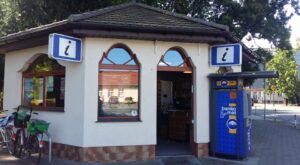 Read more about the article Punkty Informacji Turystycznej odwiedziło w wakacje ponad 14,5 tys. osób.  Remont PIT-u przy dworcu PKP