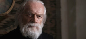 Read more about the article Wybrzeże zaczyna grać polski dramat biograficzny z Sewerynem i Zamachowskim w rolach głównych (repertuar+zwiastun)