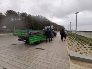 Read more about the article SZTORM. Molo zamknięte do odwołania (WIDEO)