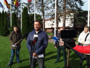 Read more about the article Radni, którzy głosowali za krótszą dzierżawą dla Sunrise Festival: Słowa pana Bartyzela odbieramy jako szantaż