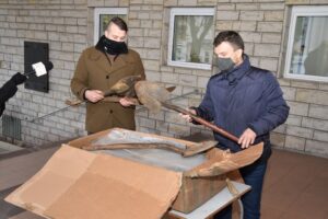 Read more about the article Muzeum Oręża Polskiego dostało paczkę z Włoch. Zobaczcie, co było w środku