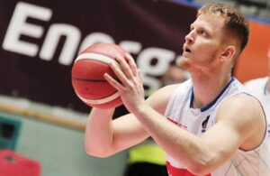 Read more about the article Podtrzymać dobrą passę (zapowiedź sobotniego meczu Energa Kotwica)