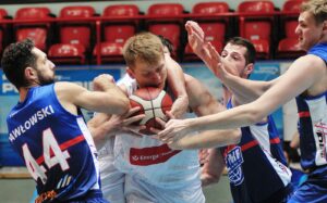 Read more about the article Hala Milenium po raz kolejny niezdobyta (relacja pomeczowa Energa Kotwicy)