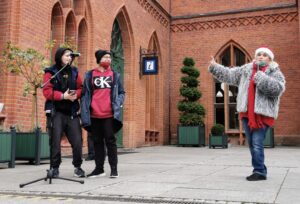 Read more about the article Otwarty  mikrofon: Wszyscy wszystkim ślą życzenia (zdjęcia, wideo)