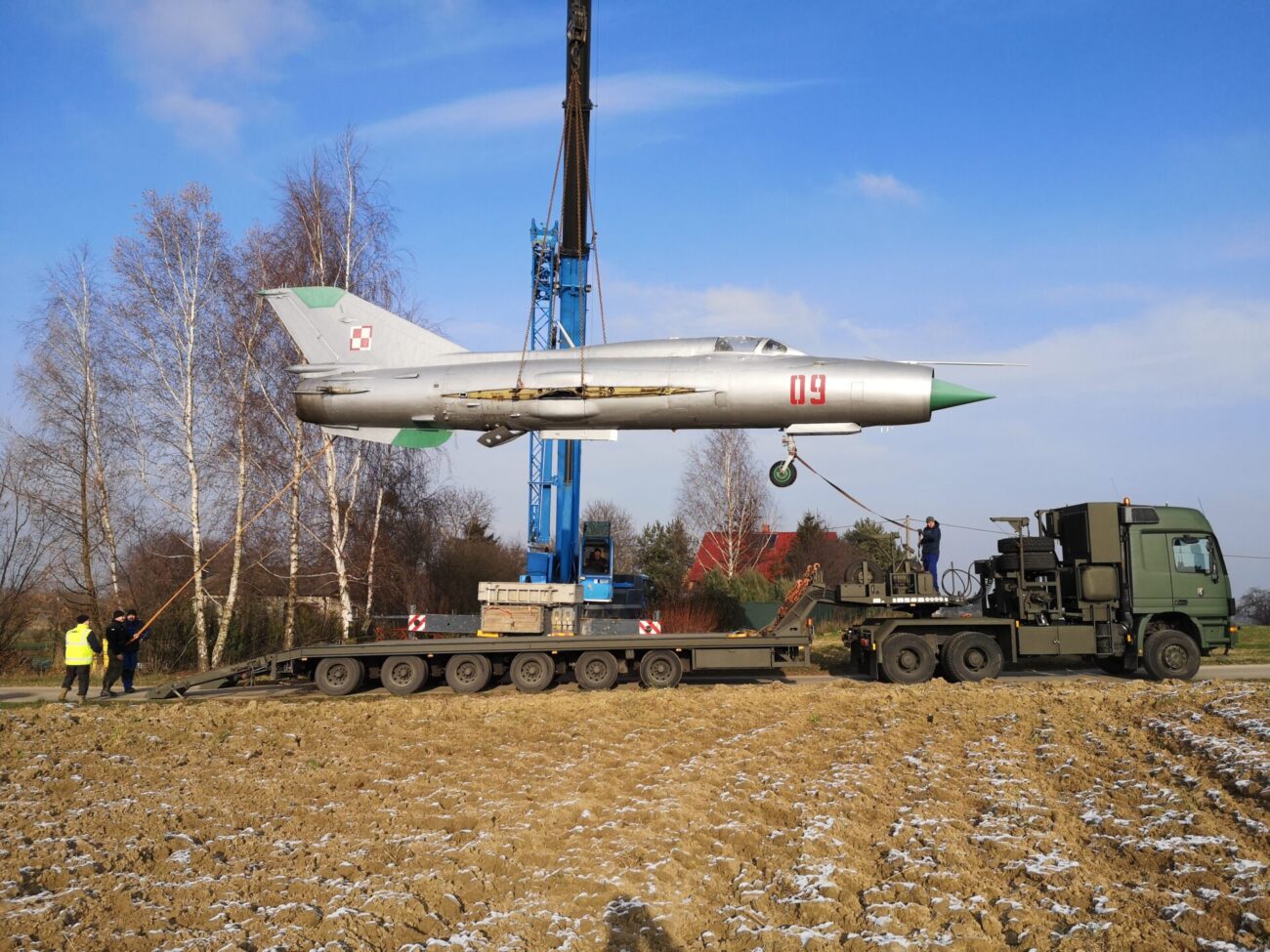 You are currently viewing Samolot myśliwski MIG-21 PFM już w hangarze w Rogowie