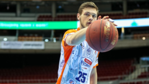 Read more about the article Wojciech Wątroba wzmocni Czarodziejów z Wydm