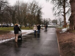 Read more about the article Po inwestycji MWiK zostanie nie tylko nowa sieć kanalizacyjna, ale też kawałek nowej nawierzchni, w miejscu, gdzie wcześniej można było połamać sobie nogi