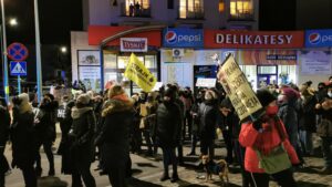 Read more about the article Demonstracja Strajku Kobiet Kołobrzeg (ZDJĘCIA, WIDEO)