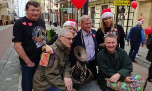 Read more about the article Jutro 29. finał WOŚP. Przypominamy: jedna z pierwszych w kraju zbiórek dla Orkiestry odbyła się w Kołobrzegu